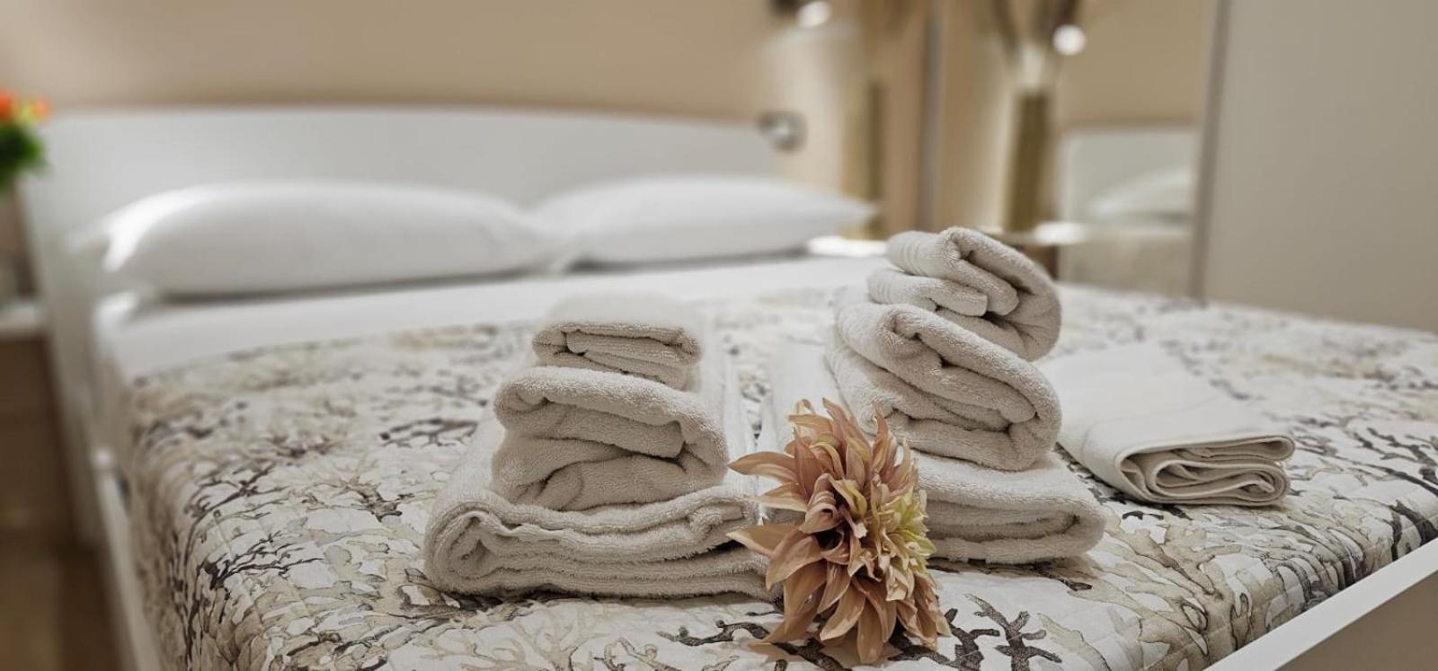 Happy Holiday Apartament Quartu Sant'Elena Bagian luar foto